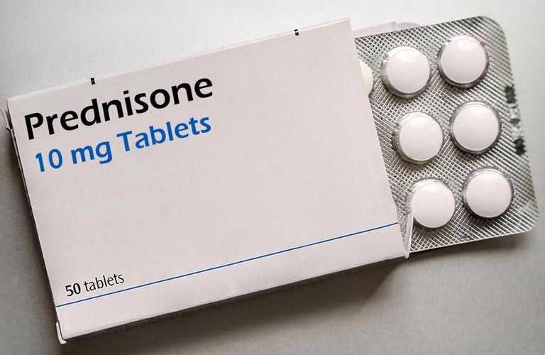 Prednisone giúp giảm đau, giảm sưng, cải thiện chức năng vận động