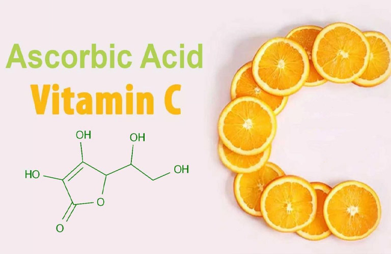 Vitamin C (Ascorbic Acid) là chất chống oxy hóa, làm sáng da cực mạnh