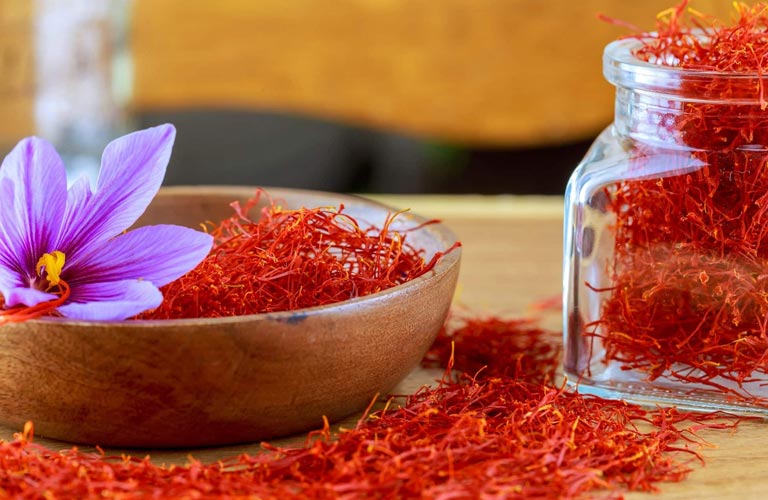 Thời điểm dùng saffron ảnh hưởng đến hiệu quả của dược liệu